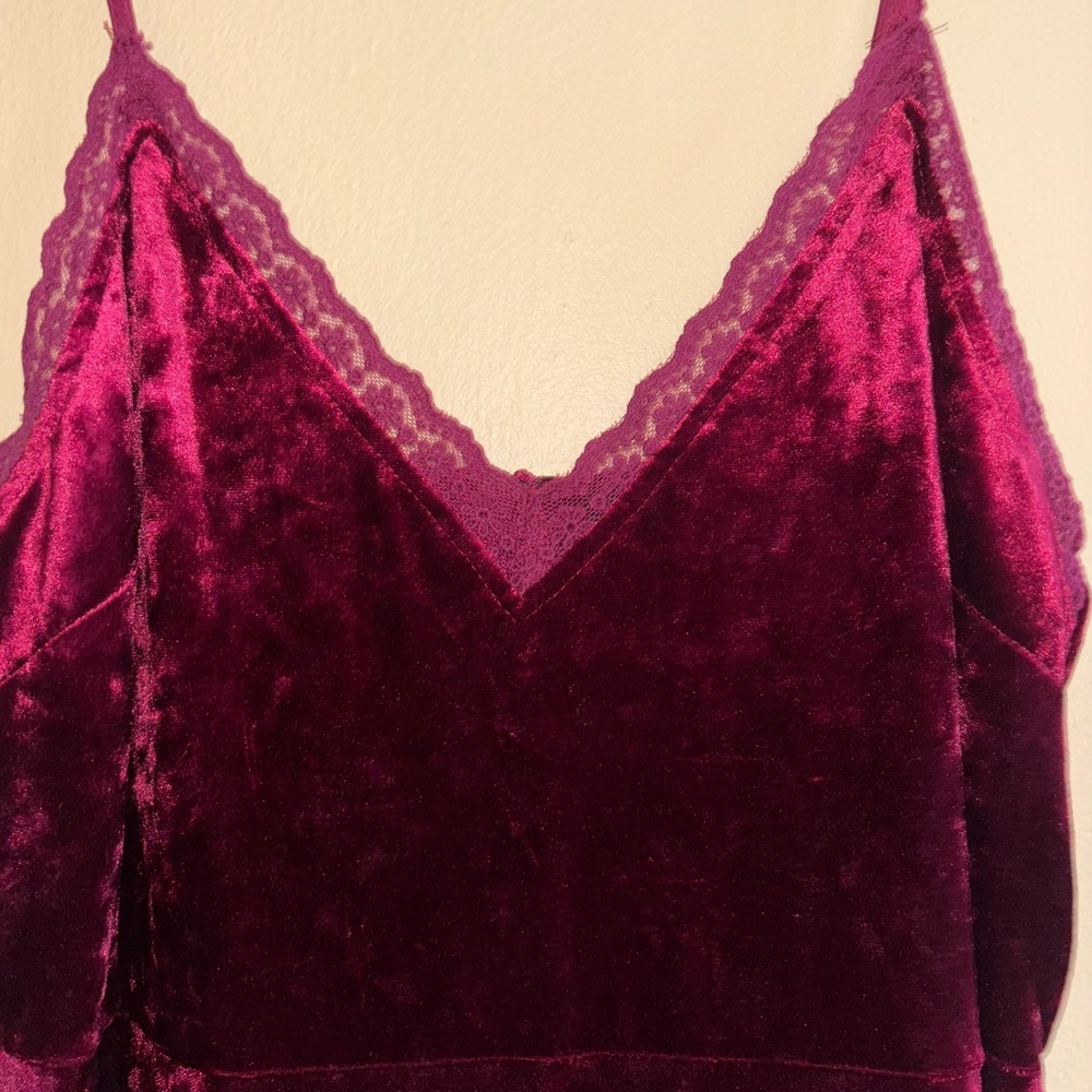 Forever 21 Burgundy Velour Mini Dress with Lace Trimmings - L - Picture 3 of 5